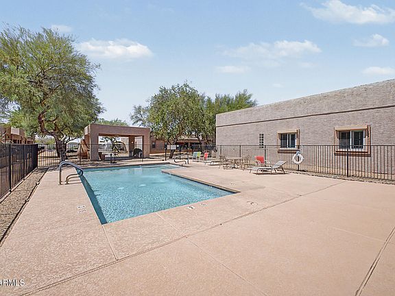 5th image of 948 S LAWTHER Drive