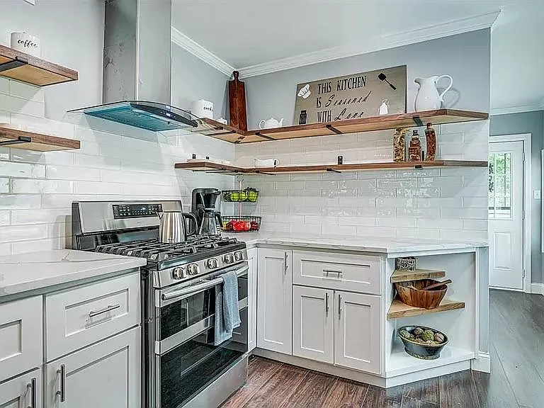 3 bed, 1800 sqft, $2,850 — Photo 2