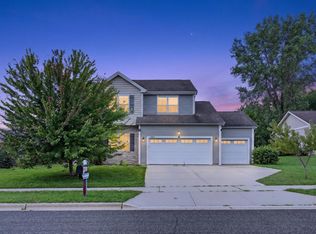 1369 Heritage Ln, Sun Prairie, WI 53590