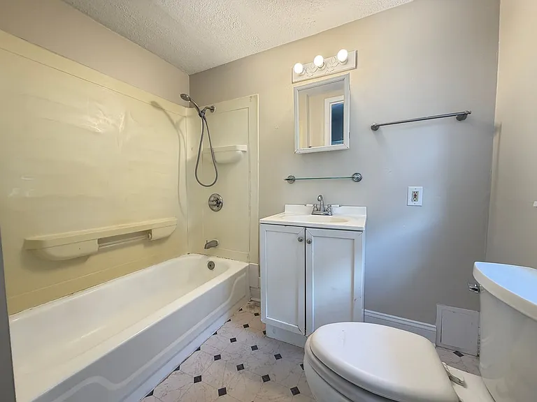 1411 Sale Ave — Photo 6