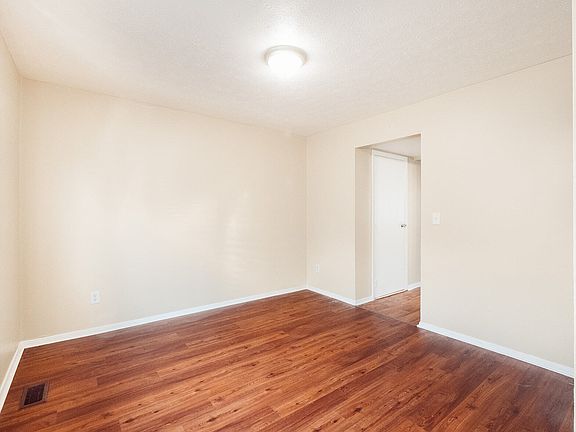 2nd image of 10893 Birchridge Dr #10907