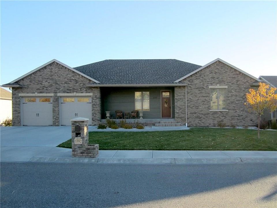 1st image of 3392 Castle Pines Dr