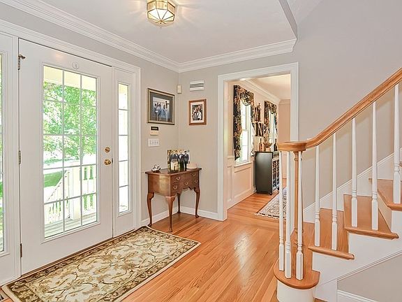 4th image of 45 Glen Rd