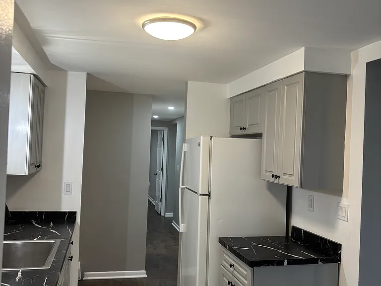 1387 Quinnipiac Ave #2 — Photo 3