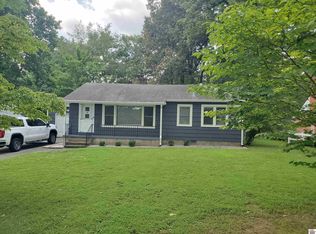 255 Country Club Ln, Paducah, KY 42001