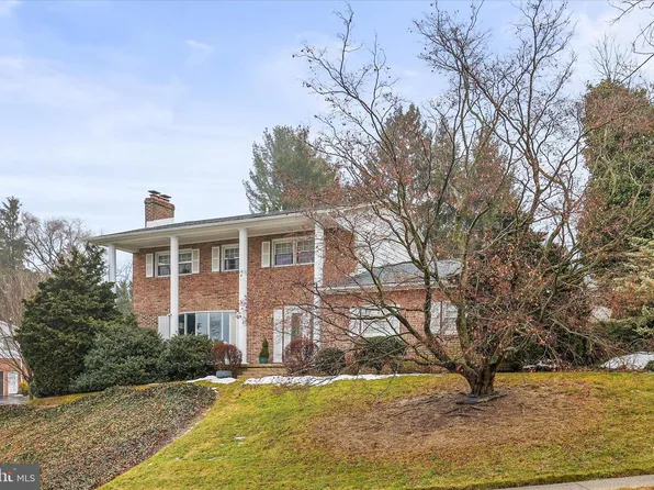 2940 Broxton Ln, York, PA 17402