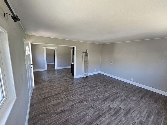 5th image of 12424 Broadway