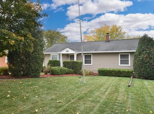 4319 N Mayfair Rd, Wauwatosa, WI 53222