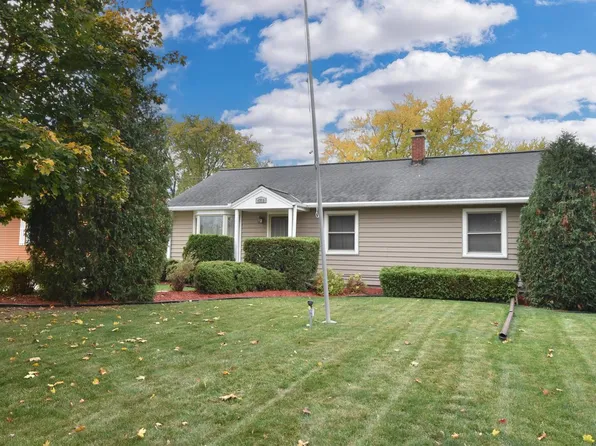 4319 North Mayfair ROAD, Wauwatosa, WI 53222