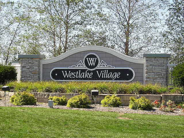 1st image of 3747 Lakeview Dr