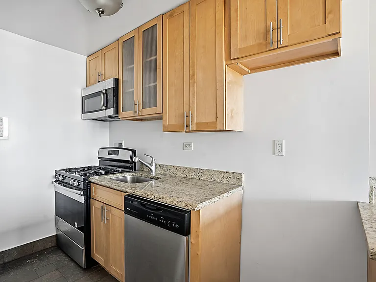 784 Columbus Ave #3K — Photo 5