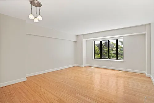 1825 T St NW #304 Photo 1