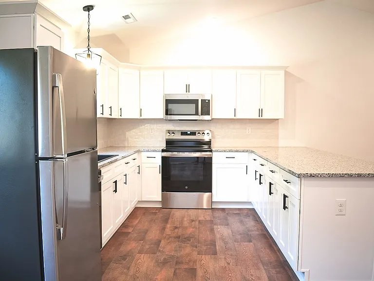 1905 River Meadows Dr — Photo 9