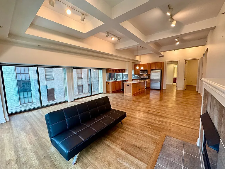 1101 Walnut St #501 — Photo 4