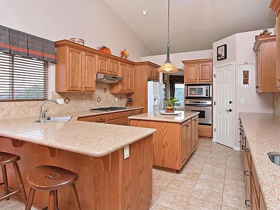 5th image of 3039 Pedregal Dr