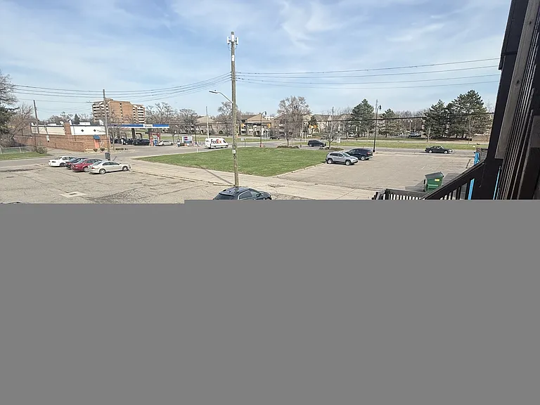 1308 Hanford Ave — Photo 37