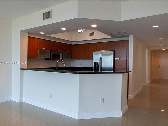 5th image of 15051 Royal Oaks Ln APT 1706