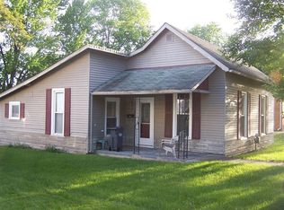 215 Taylor St, Pendleton, IN 46064