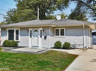 157 E Dennis Rd, Wheeling, IL 60090