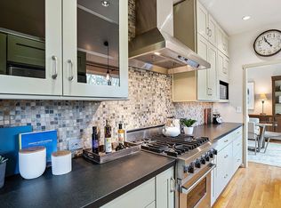 23 Farm Rd, Los Altos, CA 94024