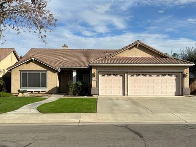2743 Zion Way, Hanford, CA, 93230