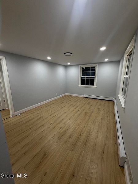 5th image of 39 Reber Street