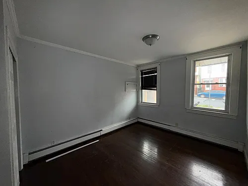 150 McAdoo Ave Photo 1