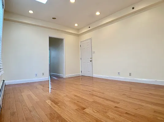 Rented by Union Square Property Management | media 1