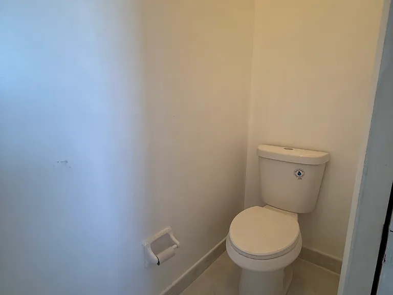 127 SW 159th Way — Photo 52