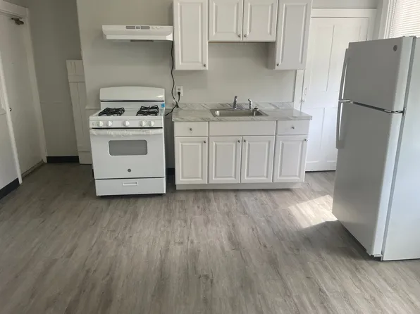 35 Greene Street, 35 Greene St #2R, Woonsocket, RI 02895