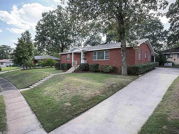 5th image of 4629 Crestline Dr
