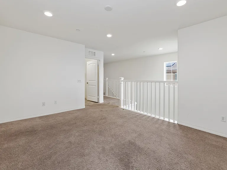 15634 Clove Pl — Photo 29