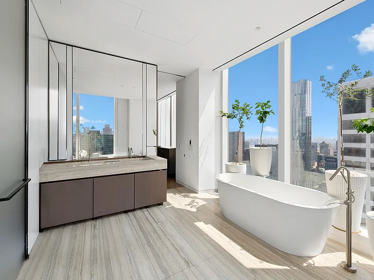 100 E 53rd St #54A — Photo 8