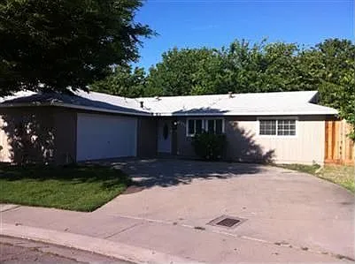 1816 Butternut Ct photo 1