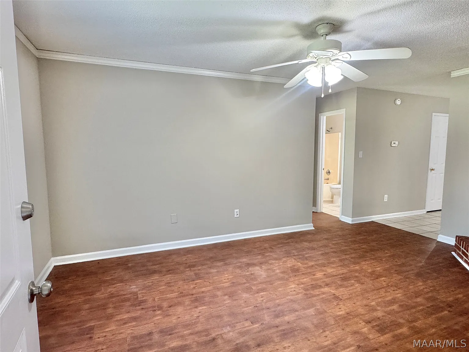 2 bed, 2.0 bath, 968 sqft, $1,195 — Photo 4