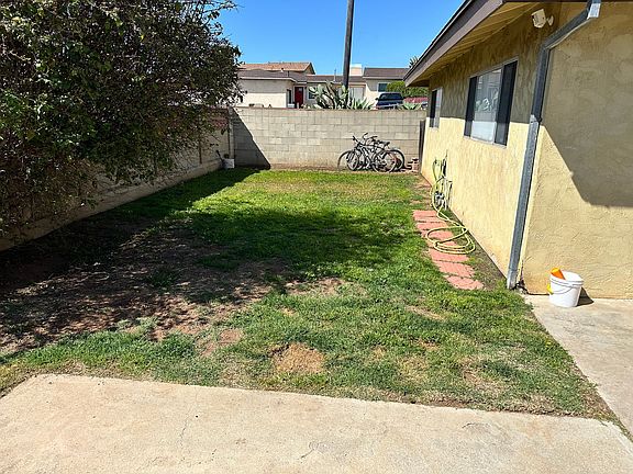 3rd image of 1050 12th St #1050