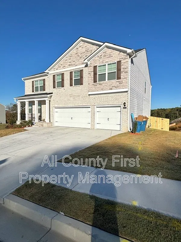 1 bed, 1.0 bath, 900 sqft, $1,800 — Photo 1