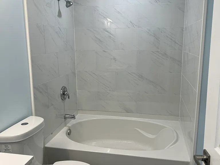 3239 Fairington Dr — Photo 4