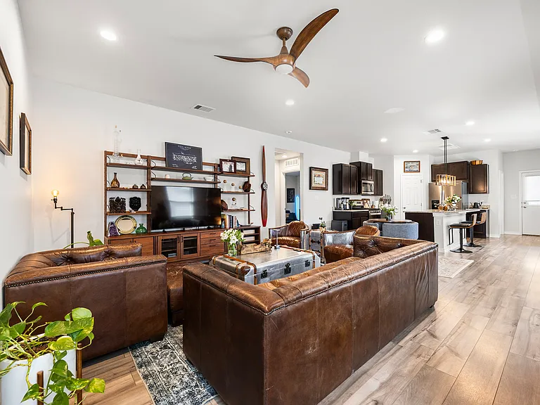2321 Soothing St — Photo 14