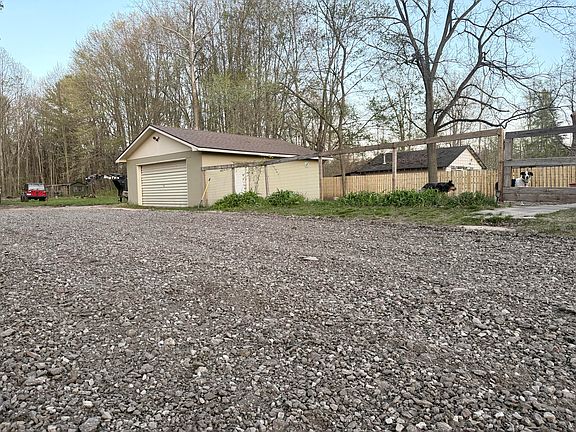 3rd image of 1460 S Mill Iron Rd