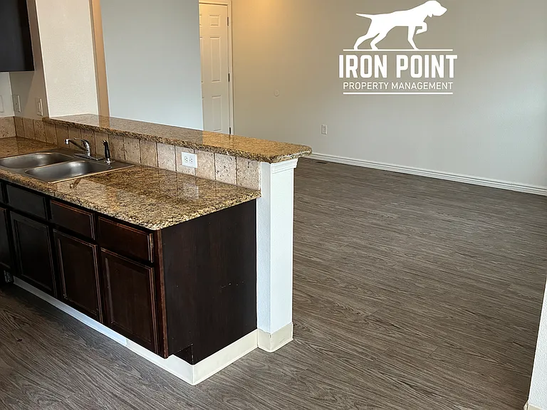 11139 W Brassy Cove Loop — Photo 8