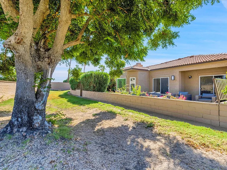 48137 Vista Cielo — Photo 53