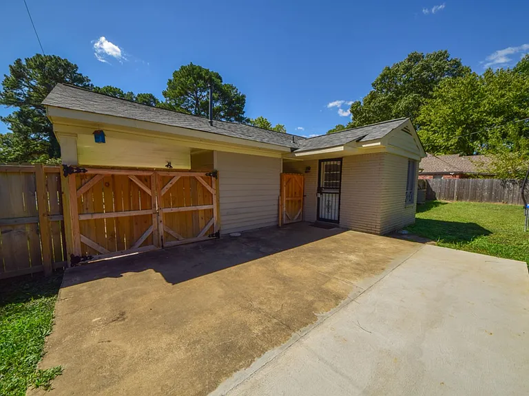 5156 Princeton Rd — Photo 22