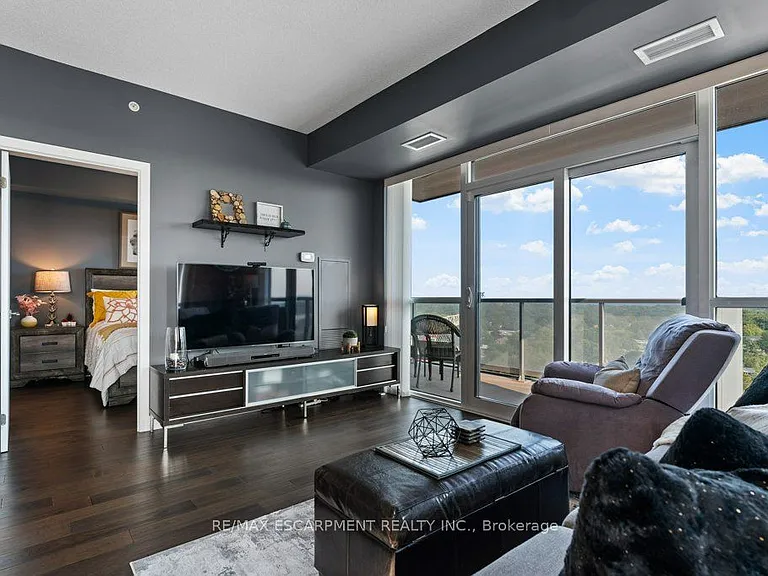 2087 Fairview St #1304 — Photo 21