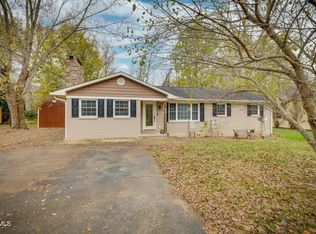 108 Meadowbrook St, Erwin, TN 37650