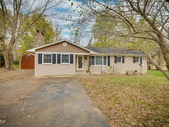 108 Meadowbrook St, Erwin, TN 37650