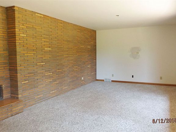 5th image of 109 W Michigan Ave