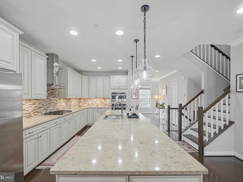 1st image of 4 Wedge Way