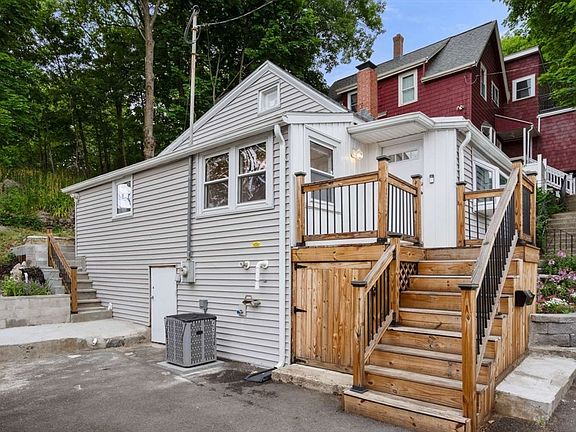 2nd image of 28 Olive Ave