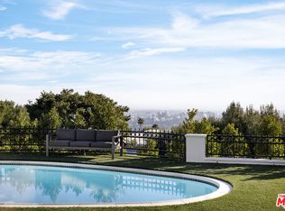 600 Clinton Pl, Beverly Hills, CA 90210